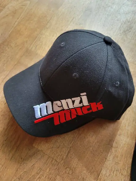 Menzi Muck Mütze
