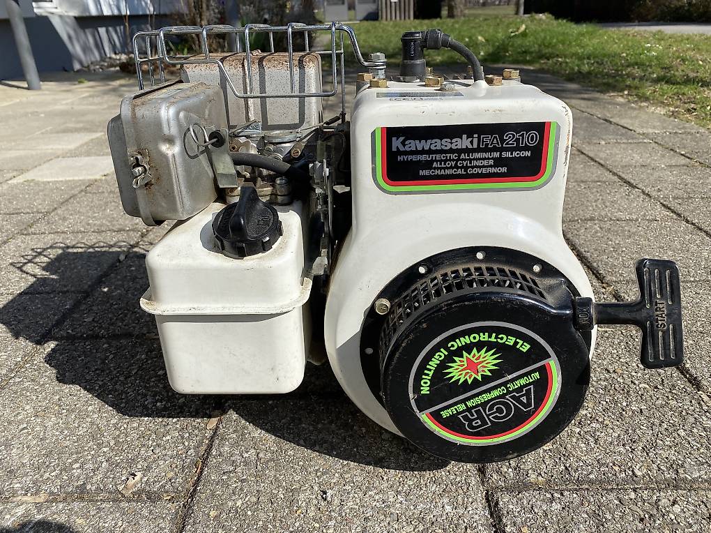 Kawasaki FA 210 (5,2ps) Standmotor
