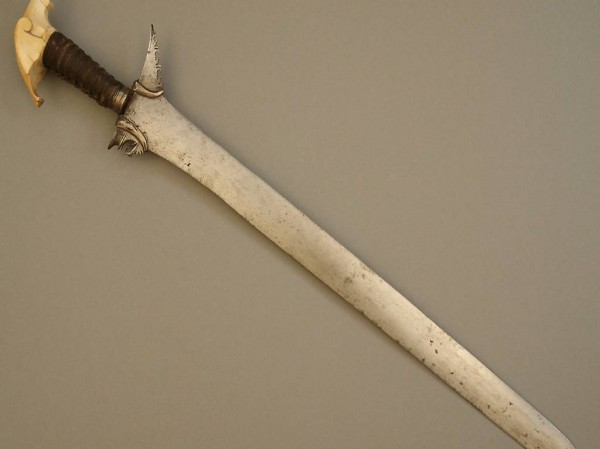  Antiker Moro Keris - Knauf aus Bein