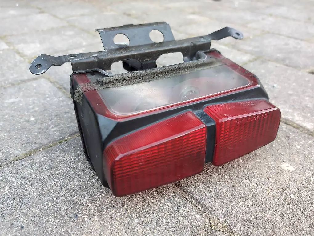 Rücklicht Yamaha Fazer FZS600 "02