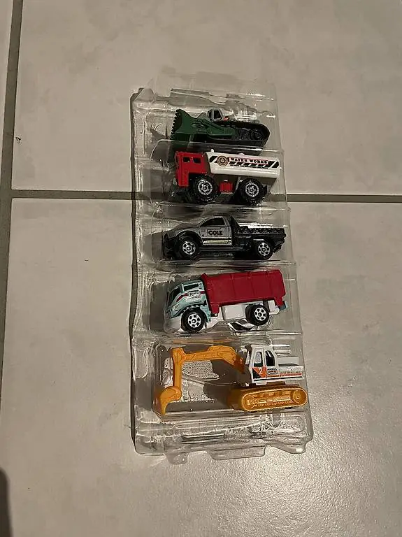 Spielzeug Autos Diverse