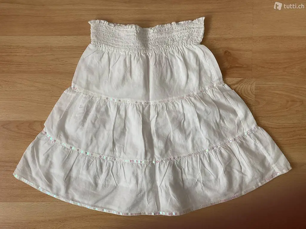 Röckli Grösse 110 weiss Pailetten neu
