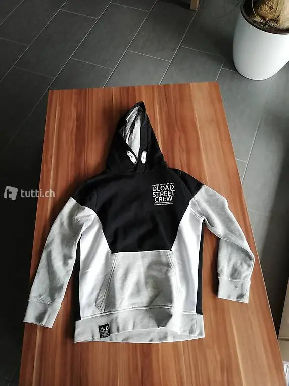 Kinderpullover / Kapuzenpullover, völlig unbenutzt