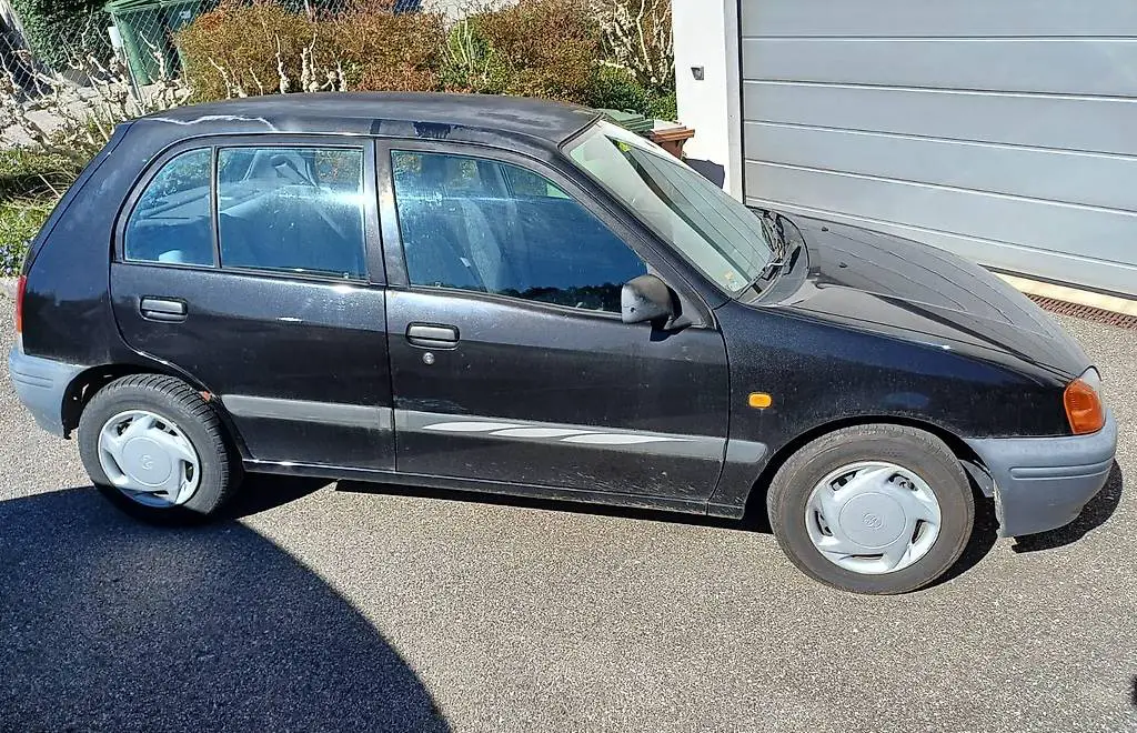 TOYOTA Starlet 1998 (km 80"000)