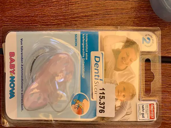 Schnuller / Nuggi für Kinder mit Zähnchen von Baby Nova