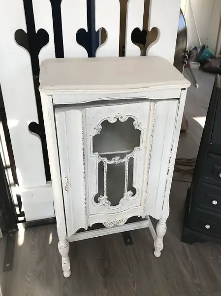 Antike Kommode Vitrine Beistellmöbel vintage shabby weiss