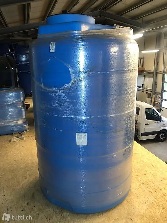 Serbatoio cisterna tank da 1500 litri in PE
