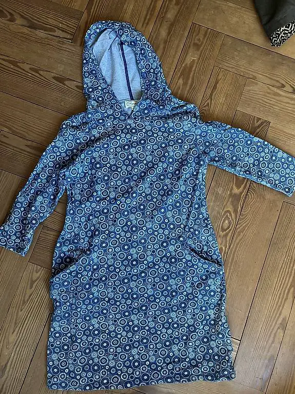 Kapuzenpulli/ Kapuzenrock XL