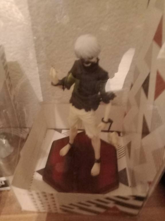 Manga, action figure e Funko pop vari