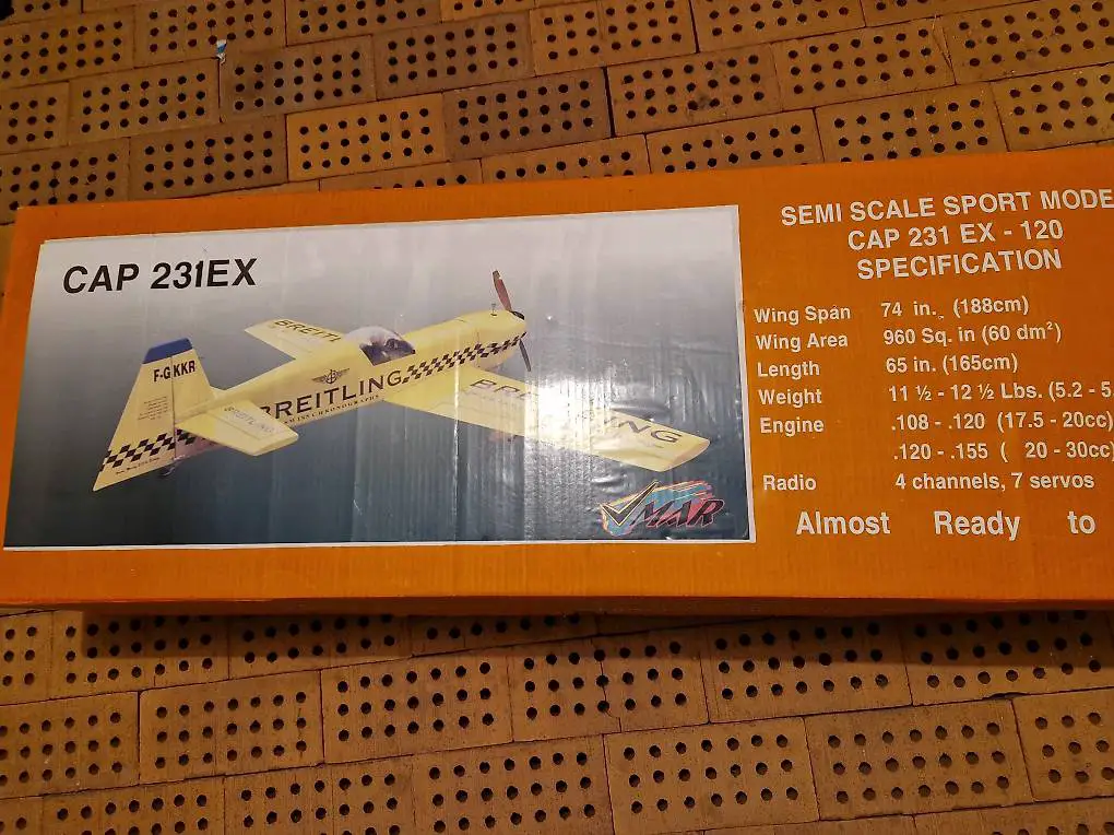 Modellflugzeug Breitling