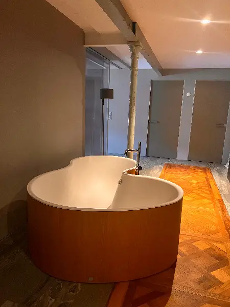 Agape Freistehende Badewanne