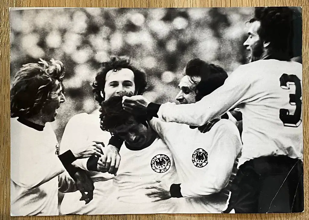 Original Foto Gerd Müller, Beckenbauer und Breitner WM 1974