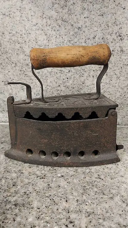 Bügeleisen antik