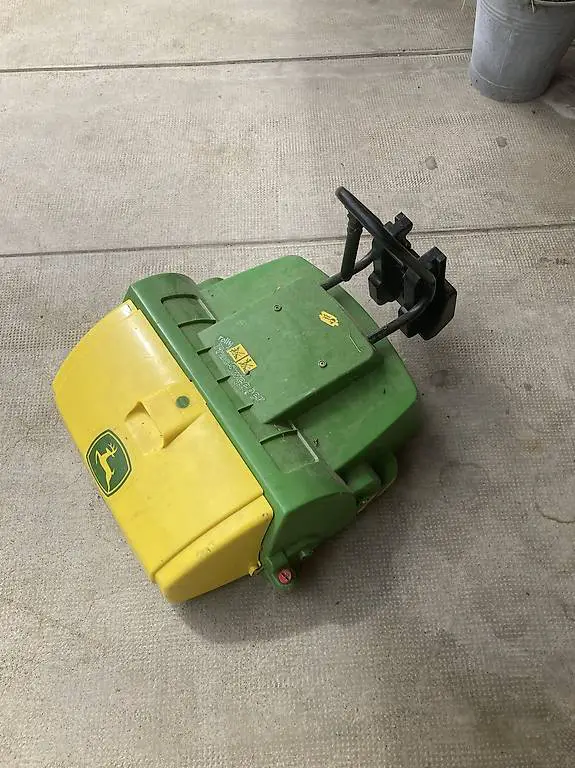 Kehrmaschine John Deere