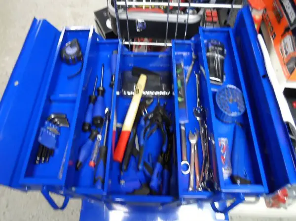  Blech Werkzeugkasten mit 94 teiligem Werkzeugsatz
