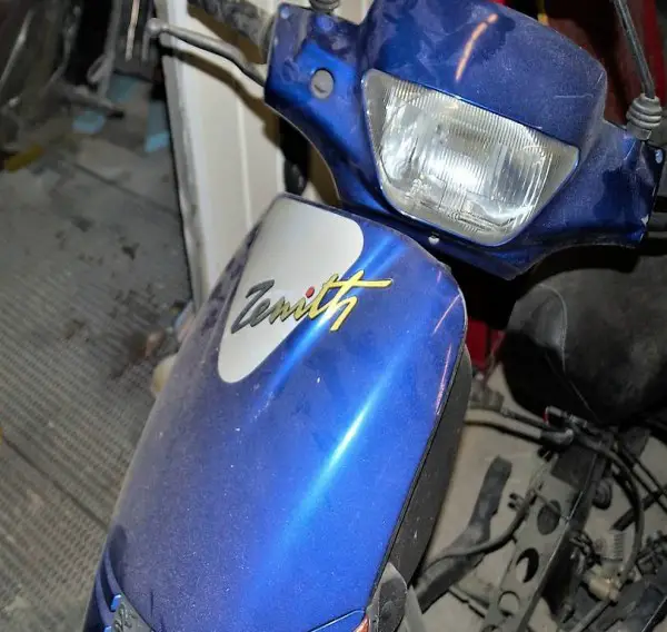 Peugeot Zenith Roller Reste Rostfrei für Teile