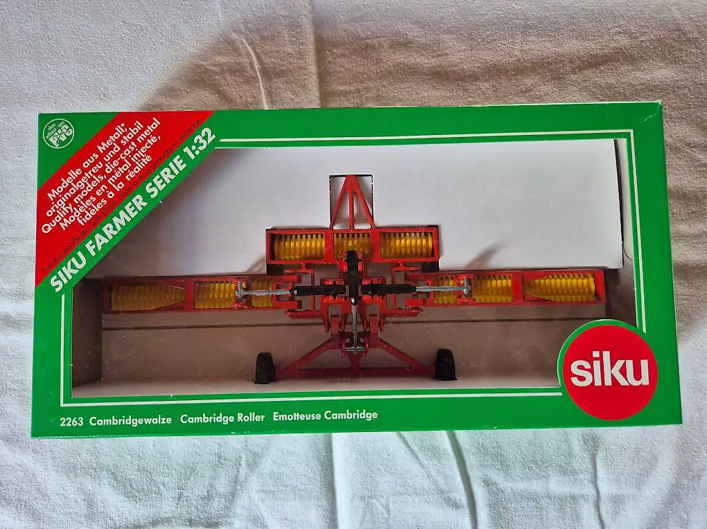 SIKU Cambridgewalze 1:32