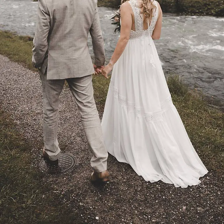 Boho Brautkleid Arwen der Marke Ariamo Bridal Love Gr. 36