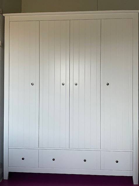 Schlafzimmer (Erwachsen) , neuwertig + massiv