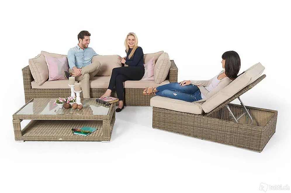  Canapé 3 places avec chaise longue et table