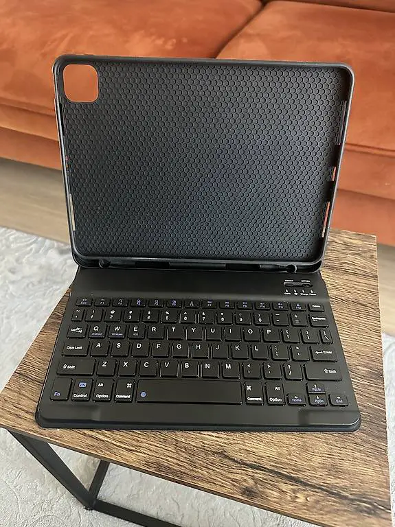 Custodia più tastiera iPad Pro/Air