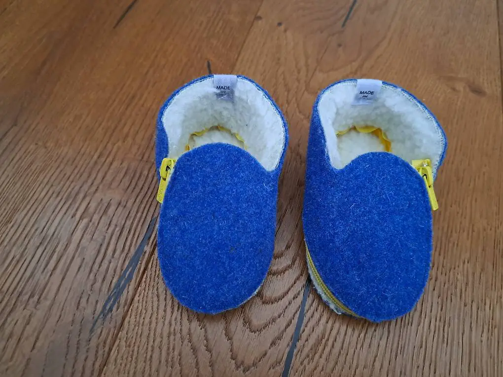 Hausschuhe me 1st mokassins Gr. 17 / 18 Babyschuhe