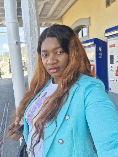 Femme africaine pour relation sérieuse