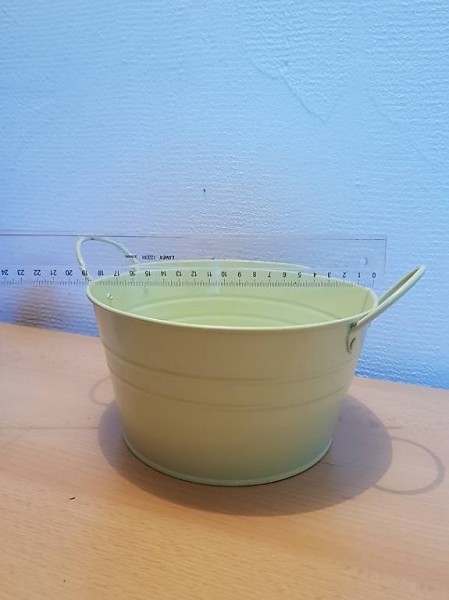 grüner Blumentopf NEU