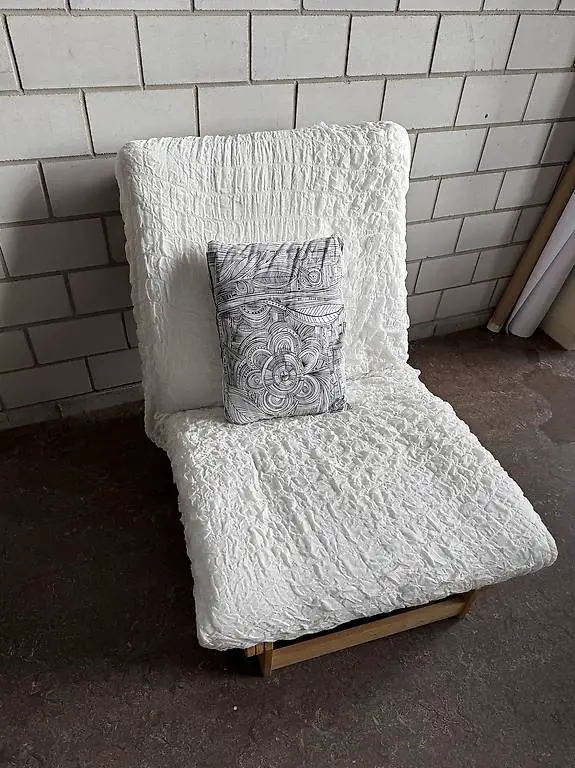 Schlafsessel aus Holz von Ikea