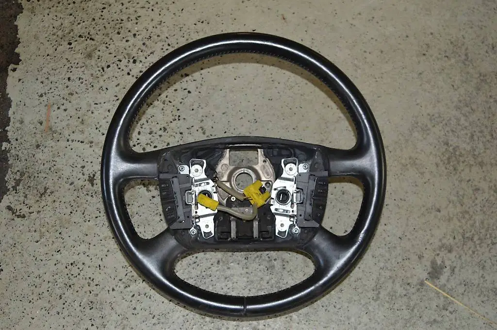 Lederlenkrad VW Passat / Golf Multifunktion