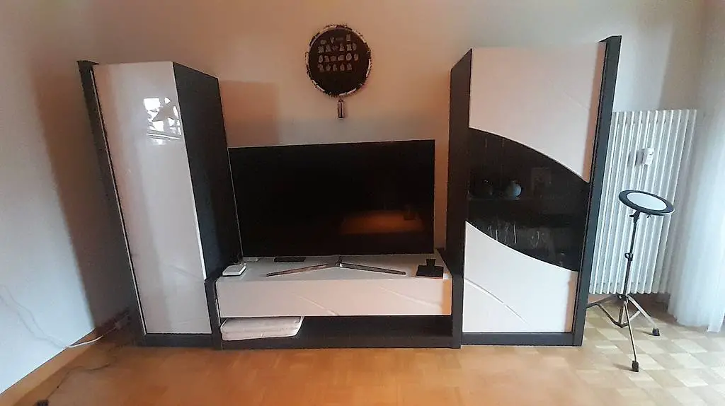 Wohnwand weiss und anthrazit