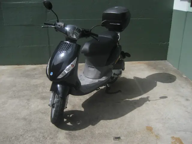 piaggio zip 50