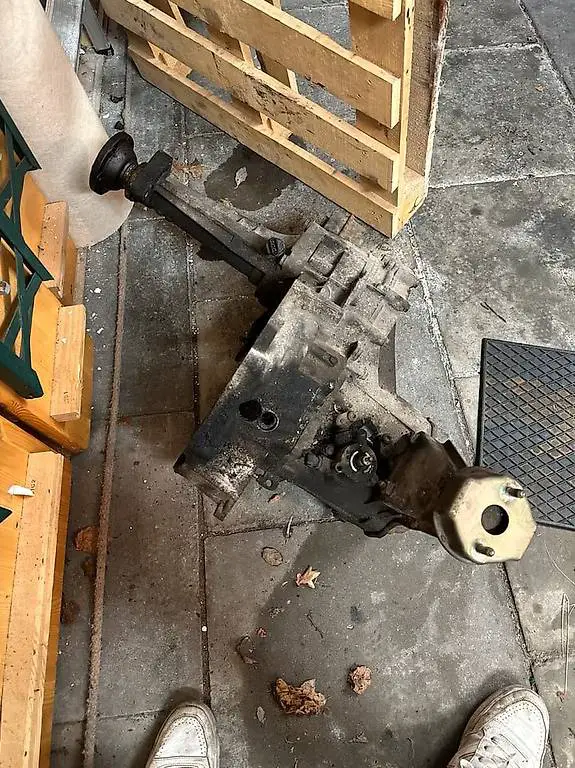 T4 Schaltgetriebe 02B