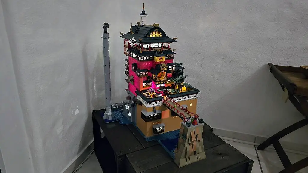 Ghibli Chihiros Reise ins Zauberland Badehaus Lego