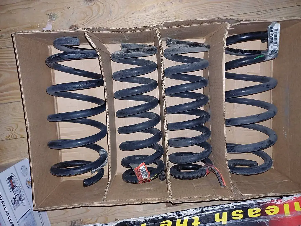 Dodge Challenger original federn