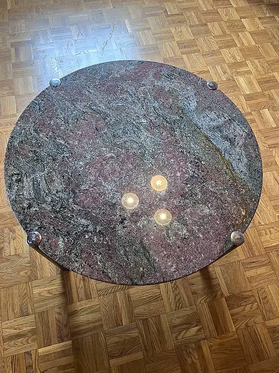 Granittisch / Salontisch