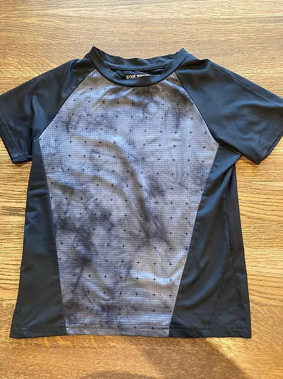 Sportshirt Gr. 122/128