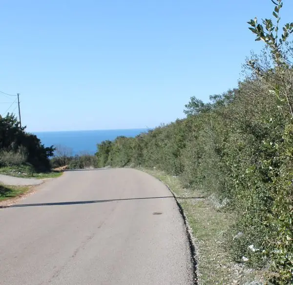 Erschloss: Baugrund. 13.500m2 Meer 1500m.