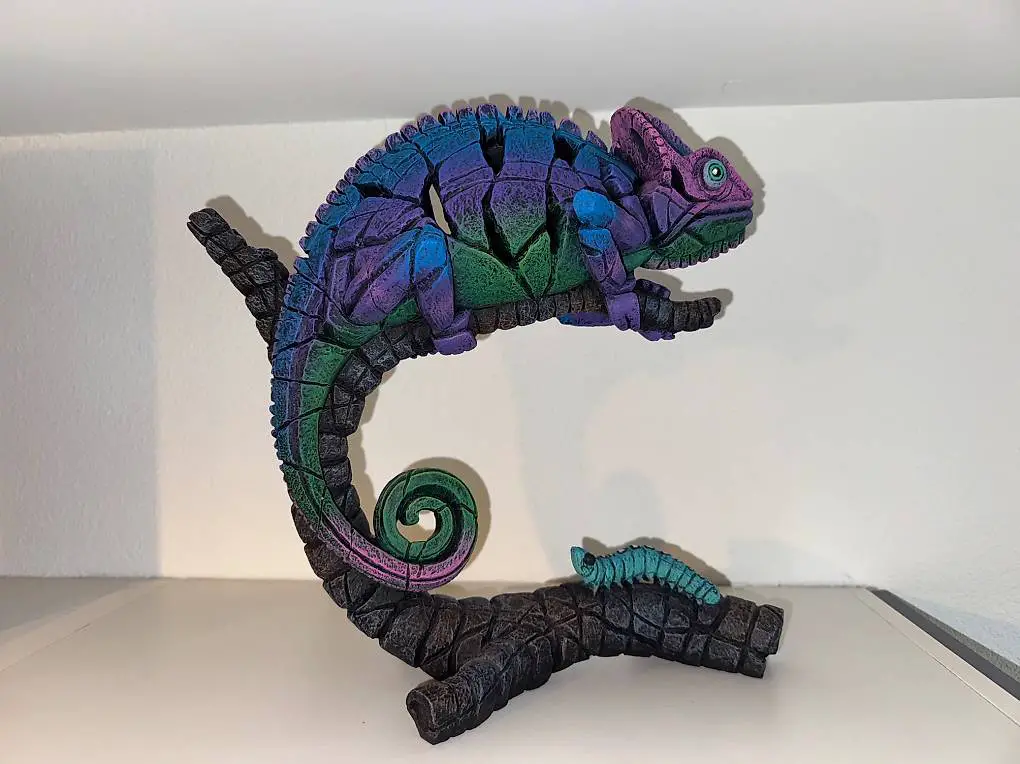 Edge Sculpture - Chamäleon Skulptur Matt Buckley 34x34x15cm