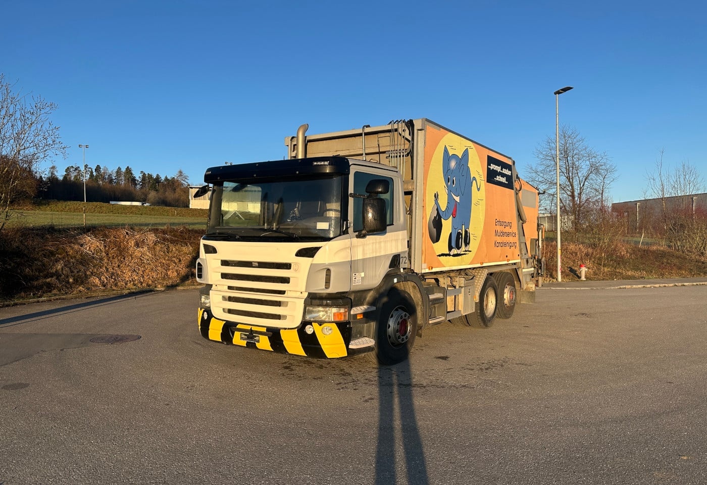 SCANIA, P320 LB6x2*4 Ochsner / Swiss-Vehicle, Kehrichtfahrzeug