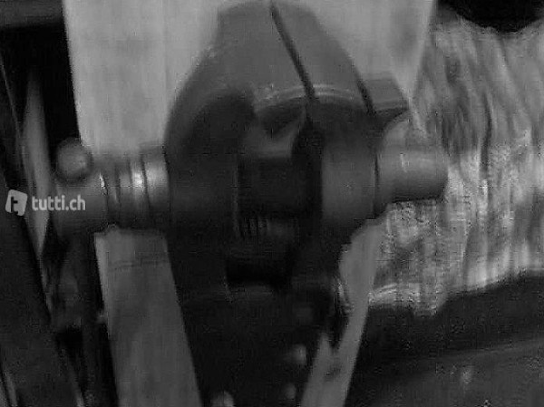  Antikschraubstock Vorkiegsmodell Funkzionstüchtig Fr. 387.-