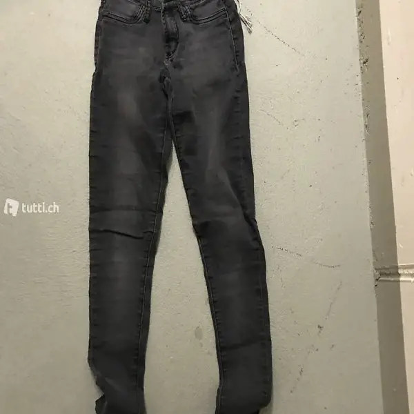 Jeans Schwarz GR 134-140