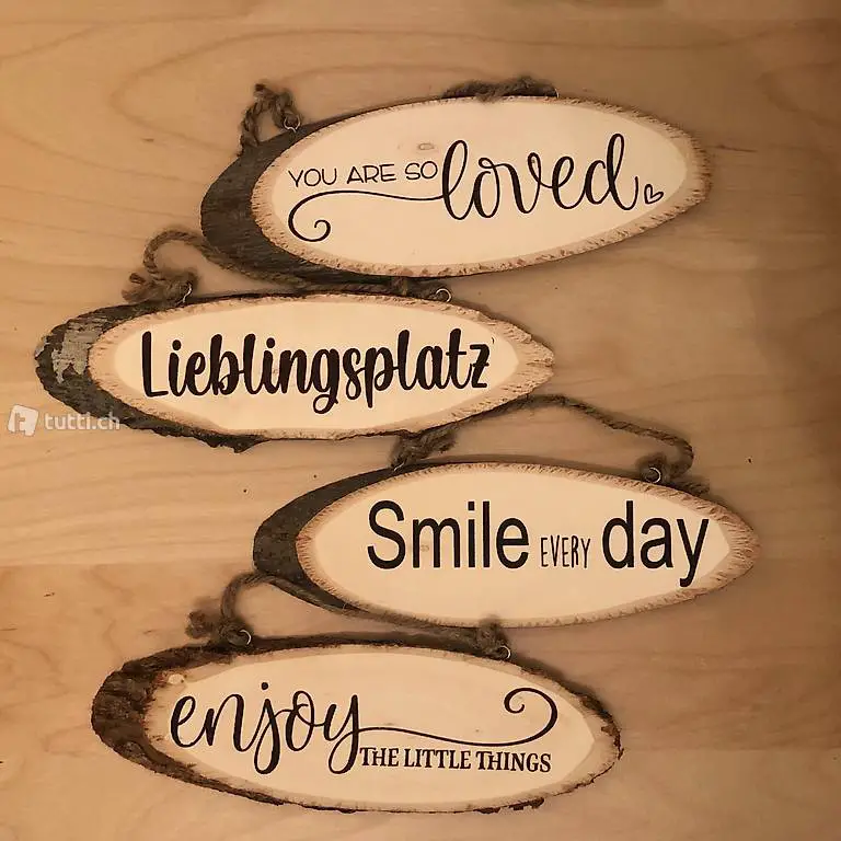 Holzschild zum Aufhängen individuell beschriftet