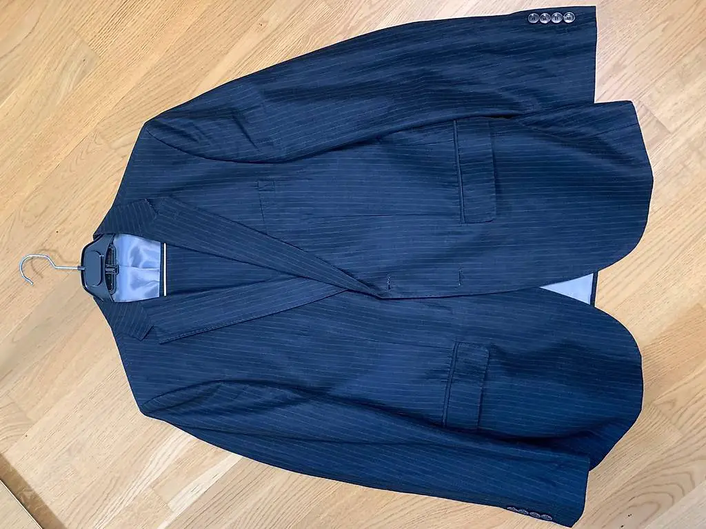 herrenanzug blau-glenzend von zara (neu)