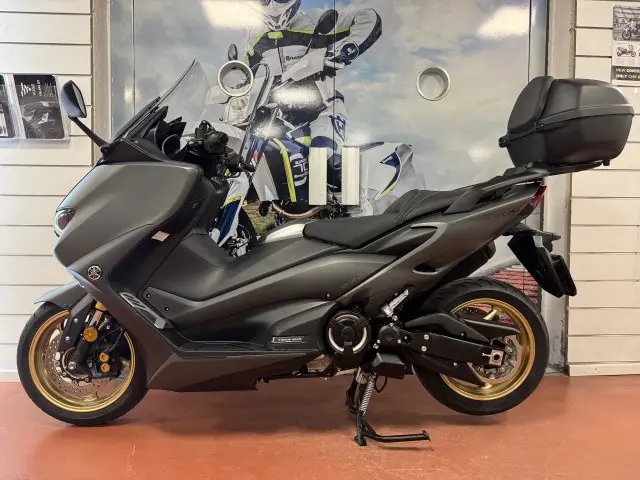 yamaha tmax 560 tech max