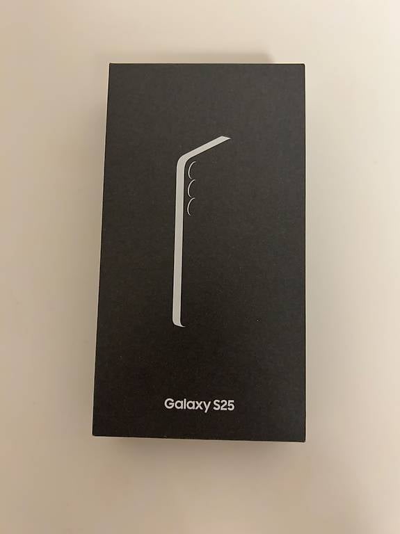 Samsung Galaxy S25 256GB Neu und Ungeöffnet