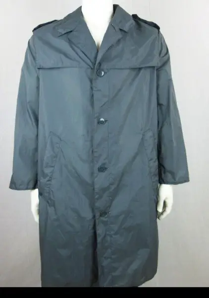 Neue Militär Ordonanz Regen- /Mantel- /Schutz-/Diverse Grössen