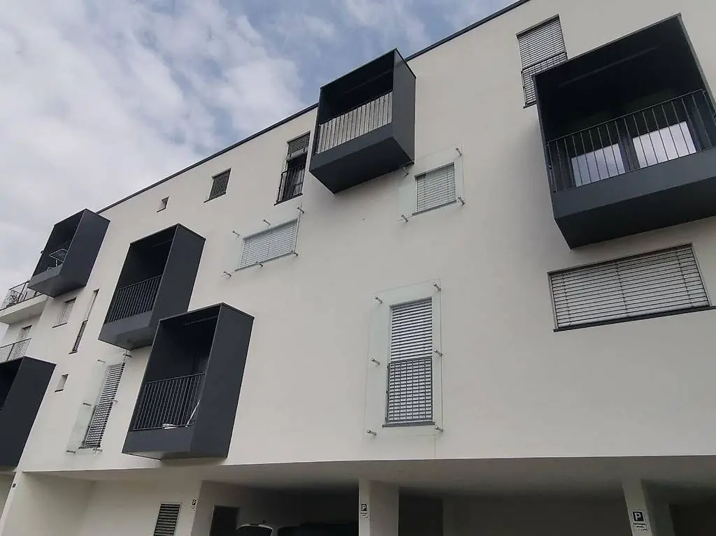 im Dorfkern mit Terrasse/Garten / nel nucleo con terrazza