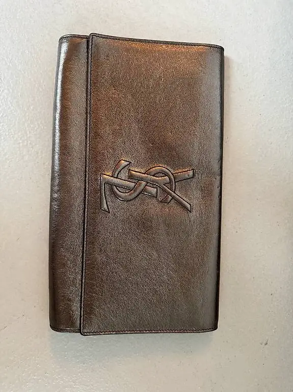 Yves Saint Laurent Clutch