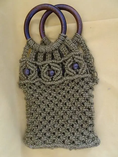 Puppen-Tasche grün 25x17cm. Makramée. OHNE Inhalt. Vintage